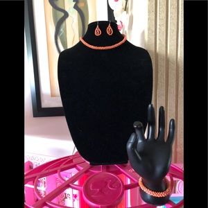 ROPE BEADED NECKLACE.